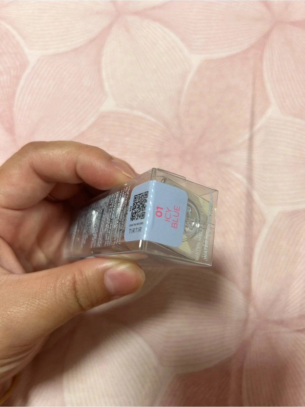 Tirtir hydrating water